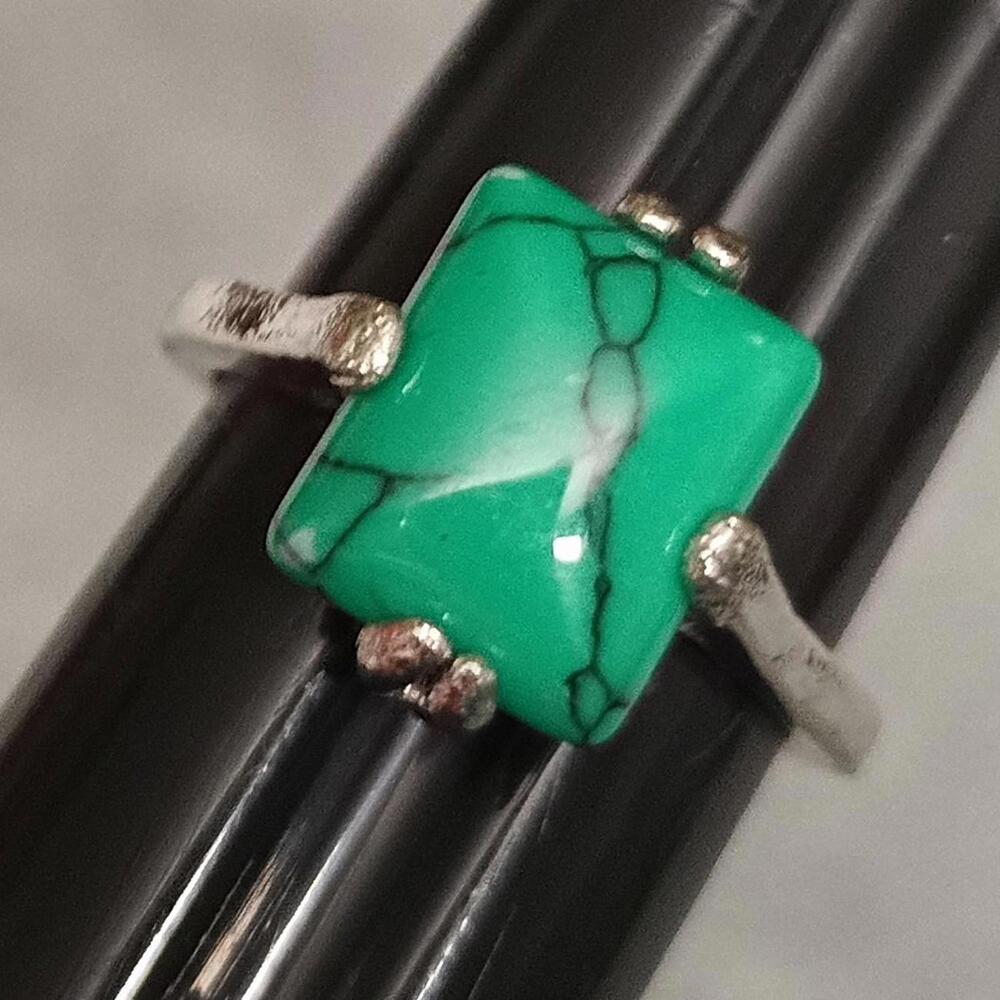 Silver Tone Ring Size 5.5 Faux Turquoise Square Shaped Stone Fashion Jewelry New